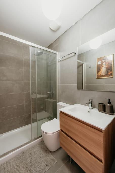 Orange House - Beautiful Two-bedroom 1d Apartment Lissabon